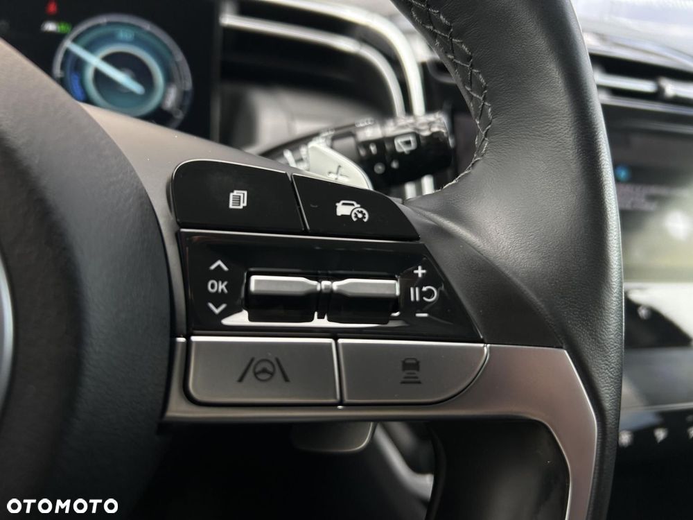 Hyundai Tucson 1.6 T-GDi HEV Executive 2WD - 26