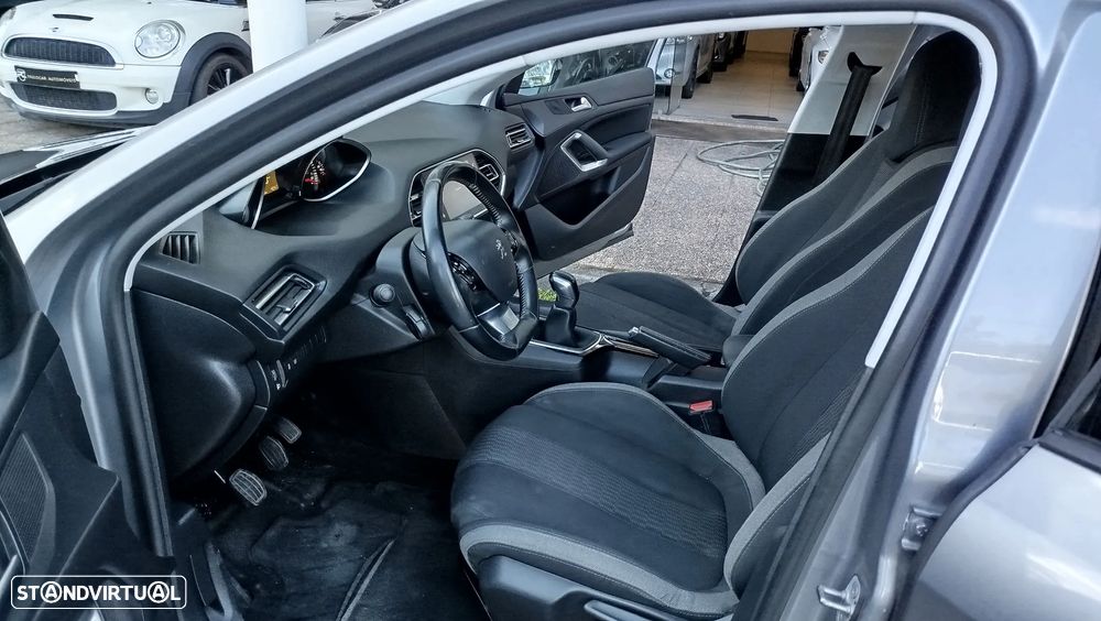 Peugeot 308 SW PureTech 110 Stop & Start Style - 3