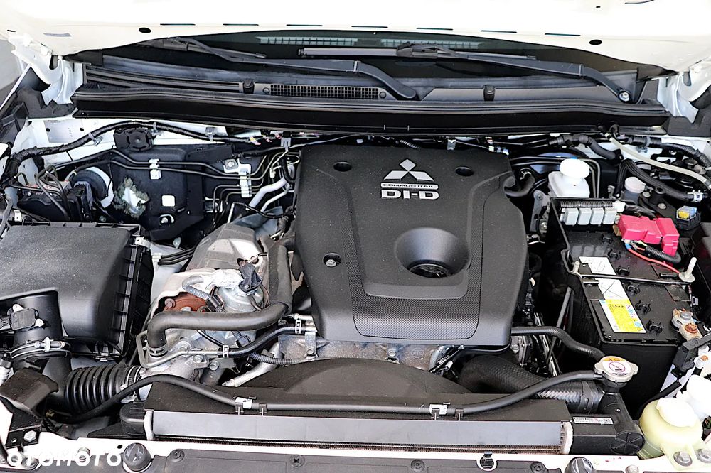 Mitsubishi L200 2.4 d CC Invite EU6 - 13