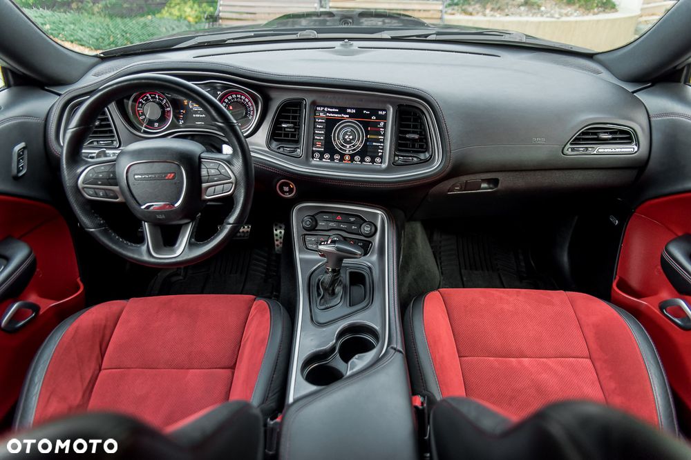 Dodge Challenger - 29