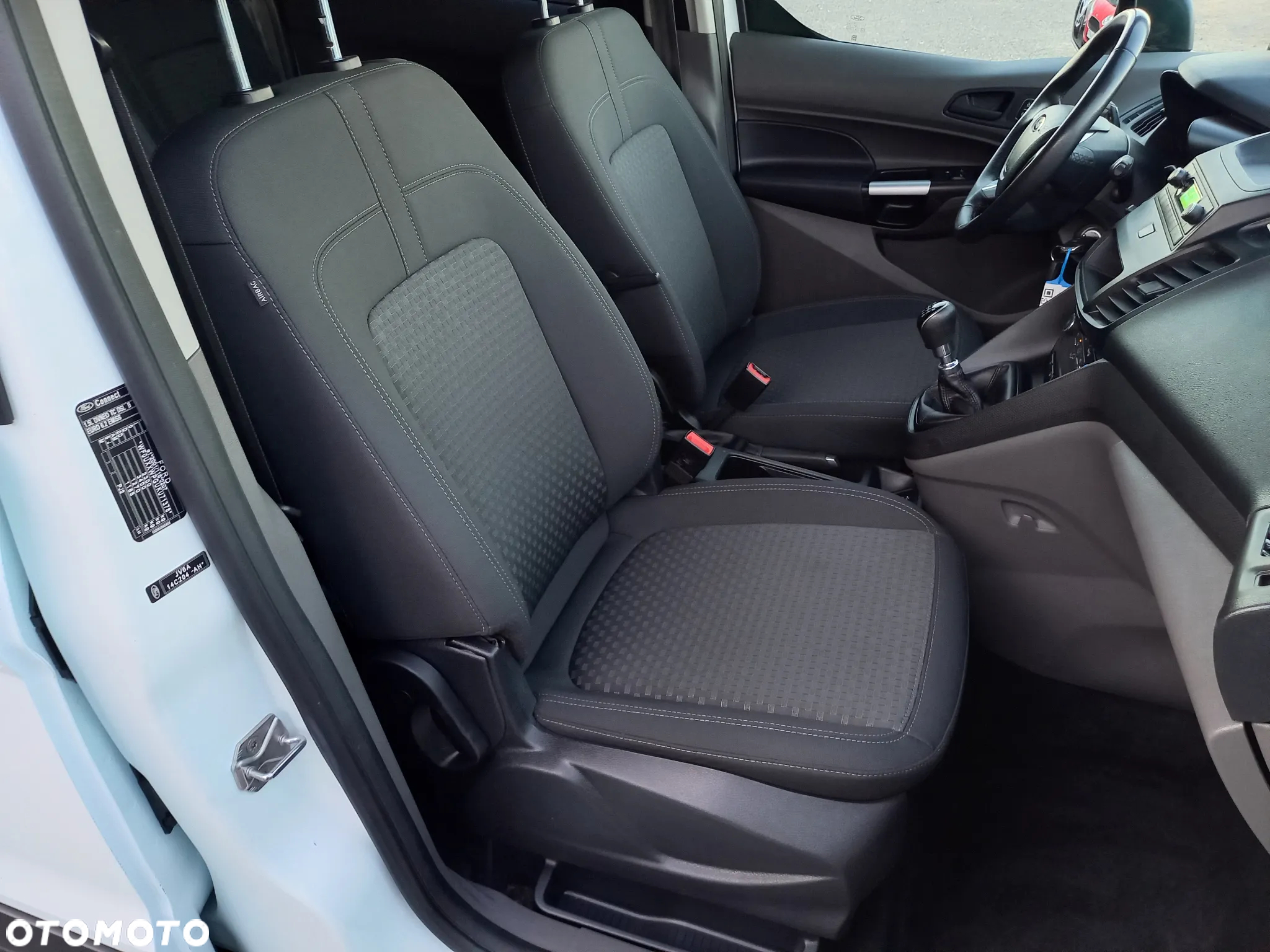 Ford Tourneo Connect - 20