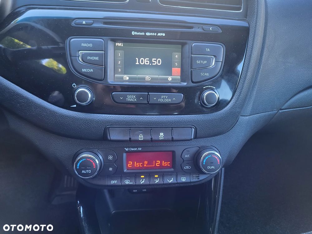 Kia Ceed - 16