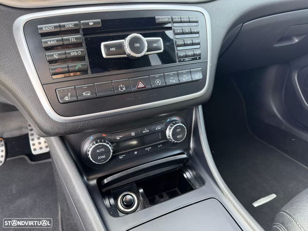 Mercedes-Benz GLA 220 d 4Matic 7G-DCT AMG Line - 15