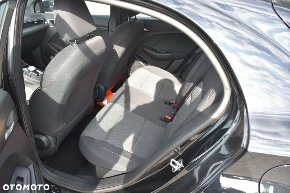 MG MG3 1.5 HEV+ Exclusive - 10