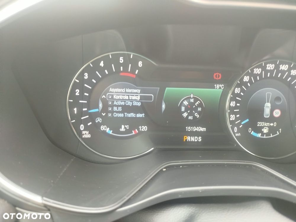 Ford Mondeo 2.0 TDCi Titanium PowerShift - 25