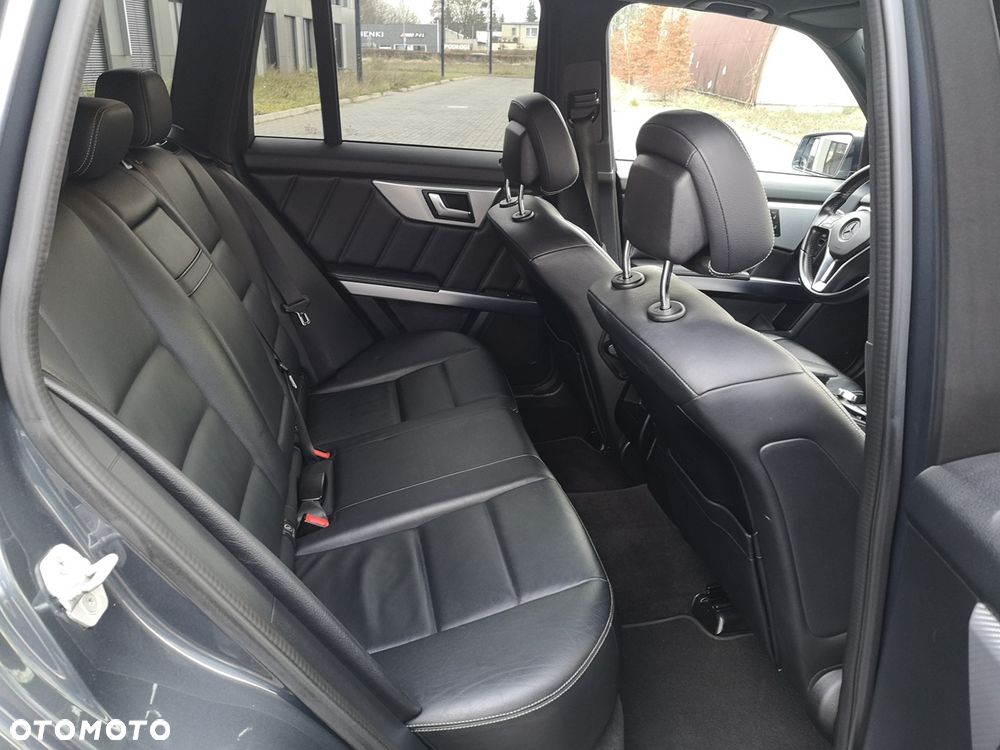 Mercedes-Benz GLK 220 CDI DPF 4Matic BlueEFFICIENCY 7G-TRONIC SPORT EDITION - 19