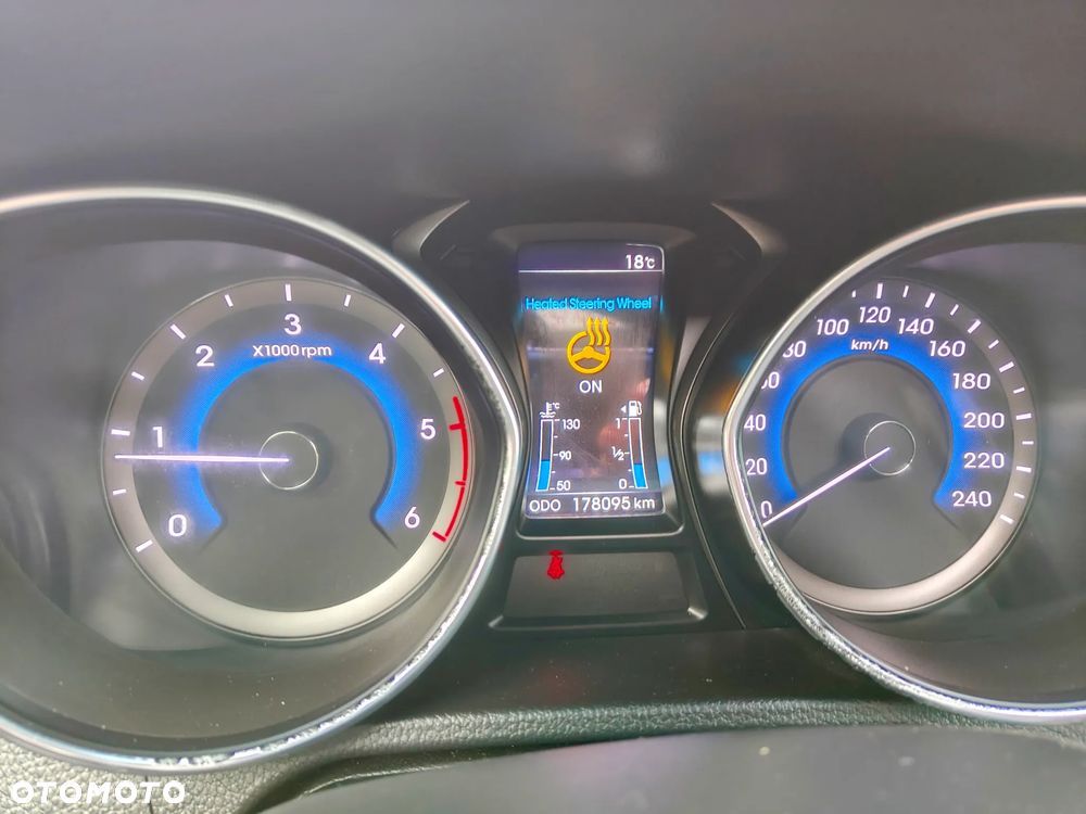 Hyundai i30 1.6 CRDi Premium - 33