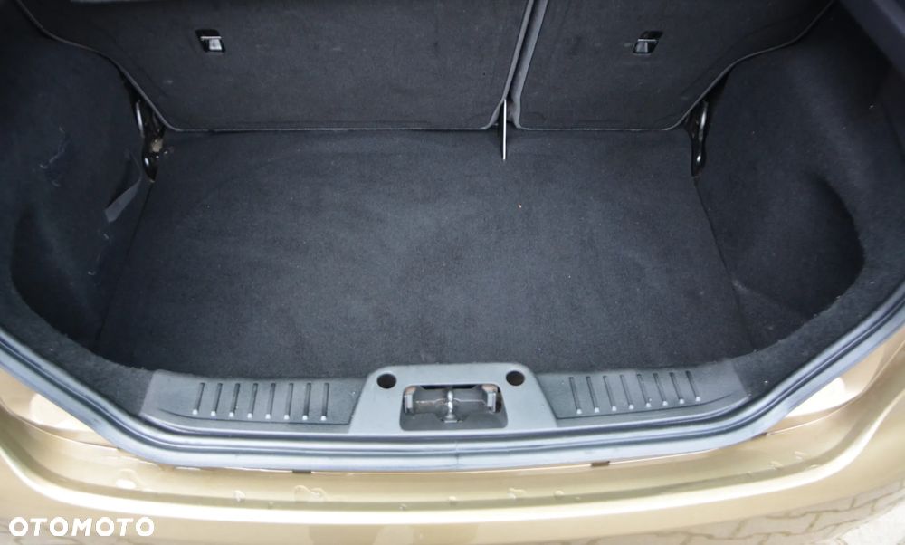 Ford Fiesta 1.25 SYNC Edition - 14