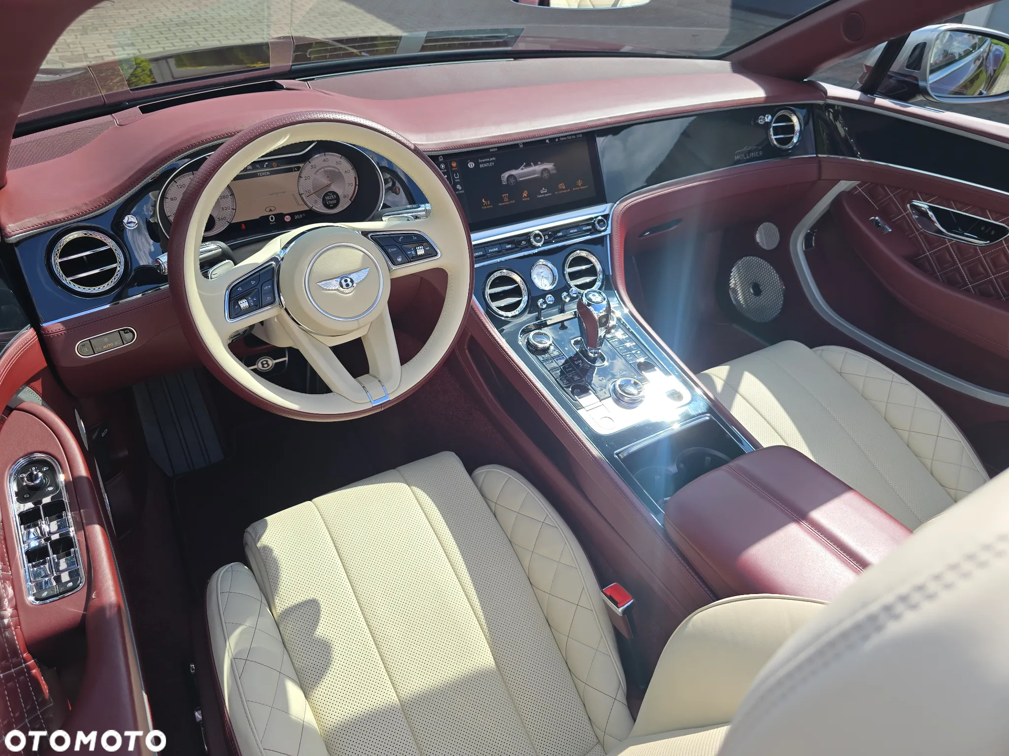 Bentley Continental GT New Convertible V8 Mulliner - 17