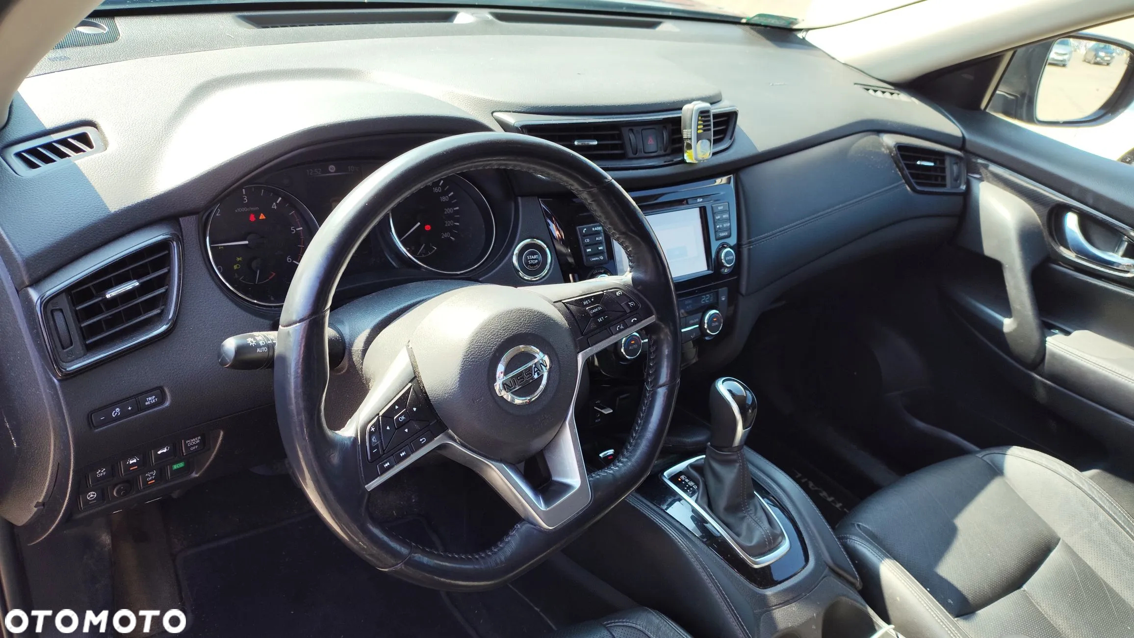 Nissan X-Trail 2.0 dCi Tekna 4WD Xtronic - 10