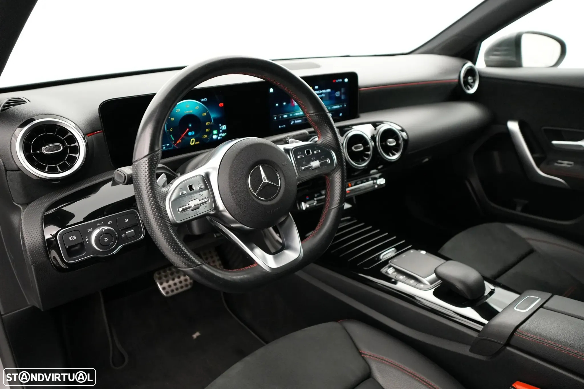 Mercedes-Benz A 250 e AMG Line - 23