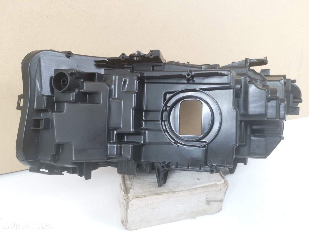 Carcasa Far Cu Sticla Far Dreapta Xenon Adaptiv BMW Seria 5 G30 2016 2 - 7
