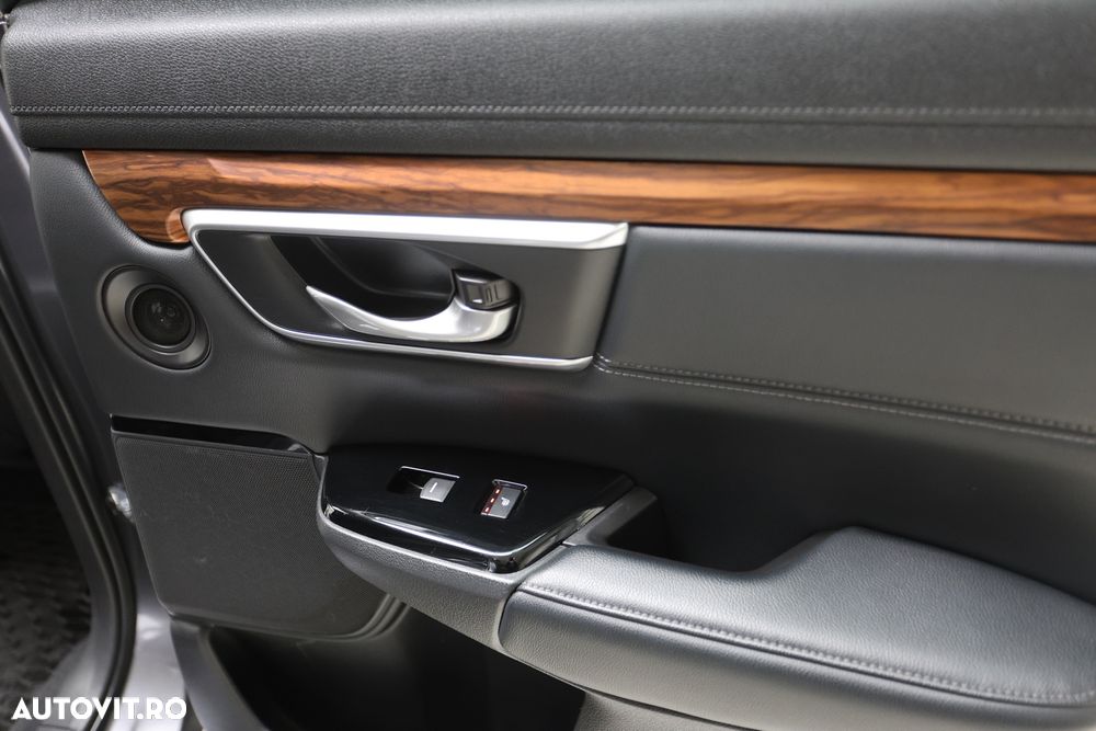 Honda CR-V 1.5 VTEC Turbo 4WD CVT Executive - 17