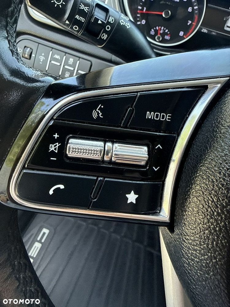 Kia Ceed - 21