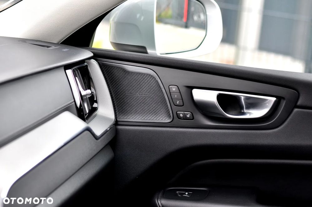 Volvo XC 60 B4 D Geartronic Inscription - 16