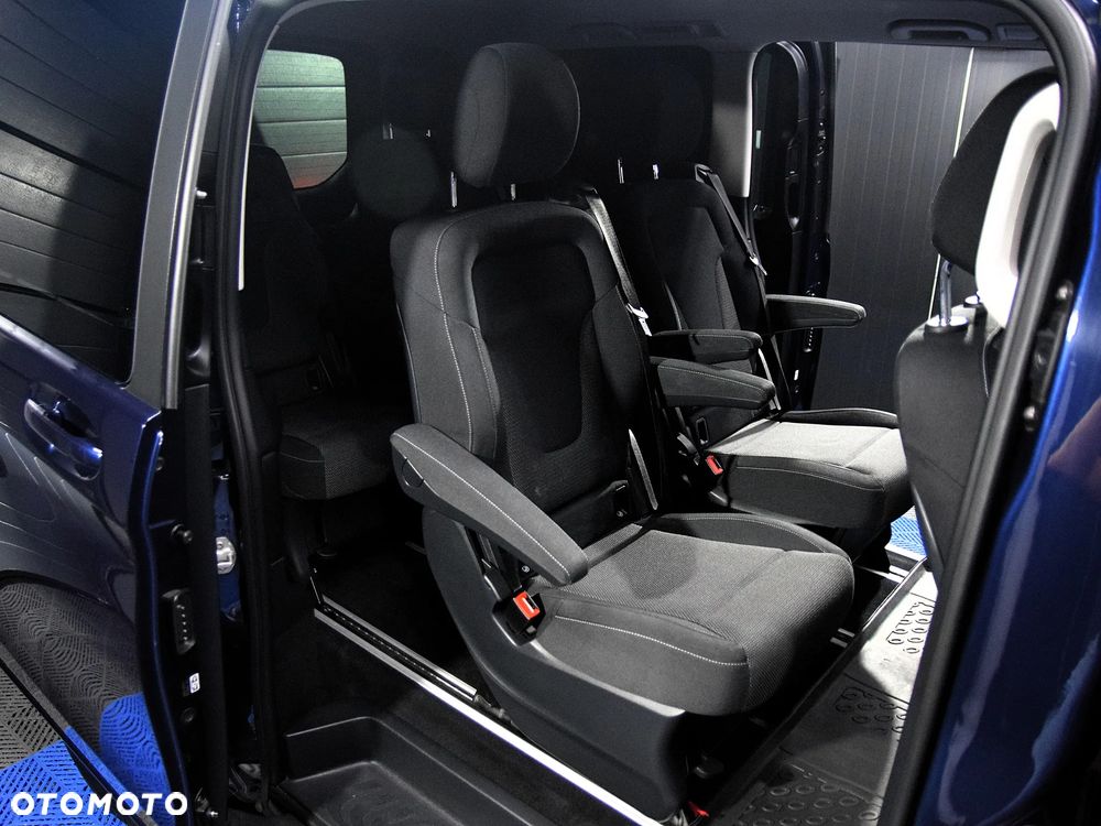 Mercedes-Benz Klasa V - 7