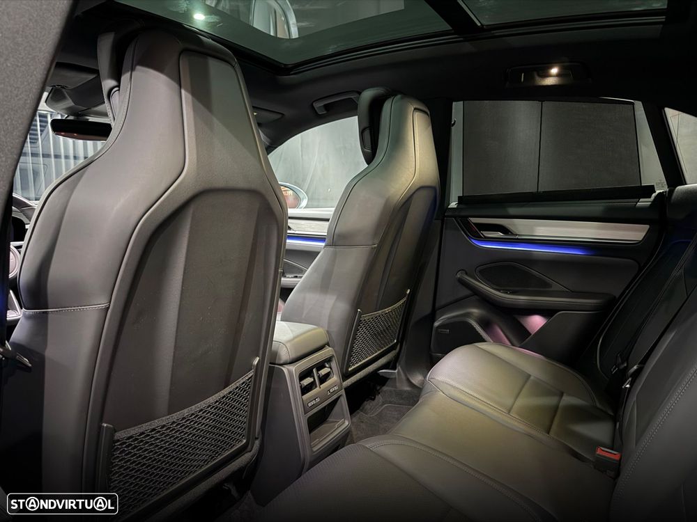 Porsche Macan Electric 4 - 39