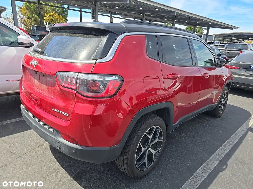 Jeep Compass - 4