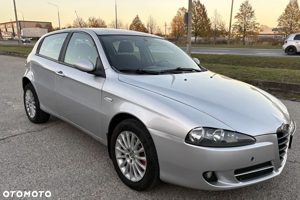 Alfa Romeo 147 2007 photo 3