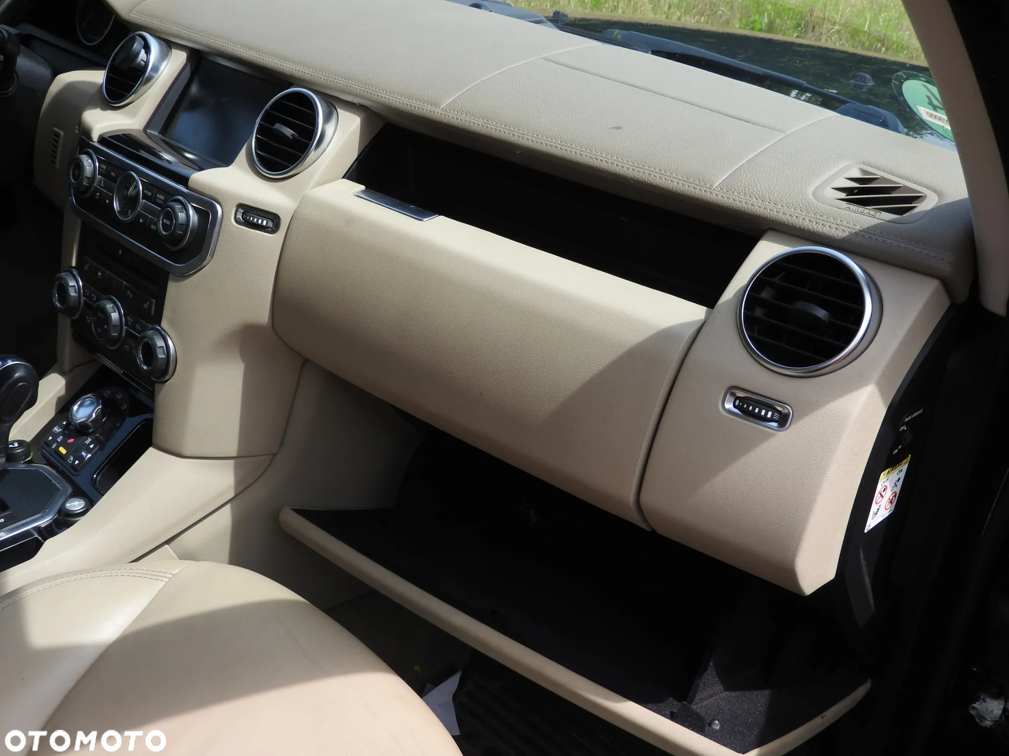 Land Rover Discovery IV 3.0D V6 HSE - 15