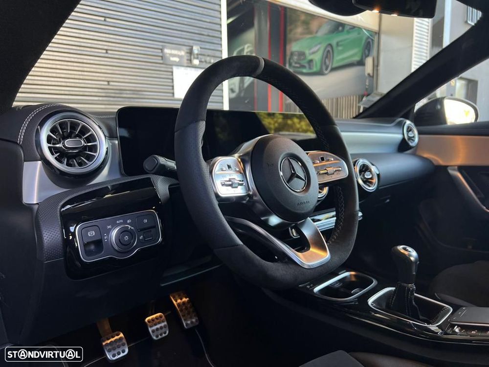 Mercedes-Benz CLA 200 d AMG Line - 9