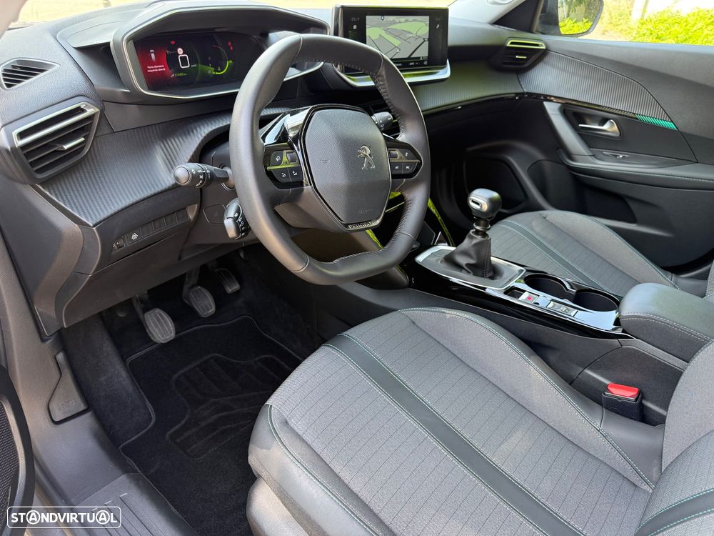 Peugeot 2008 1.2 PureTech Allure Pack - 11