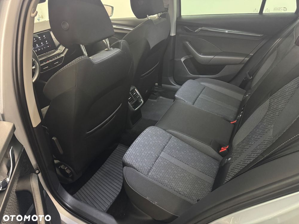 Skoda Octavia 1.5 TSI GPF ACT Style DSG - 5