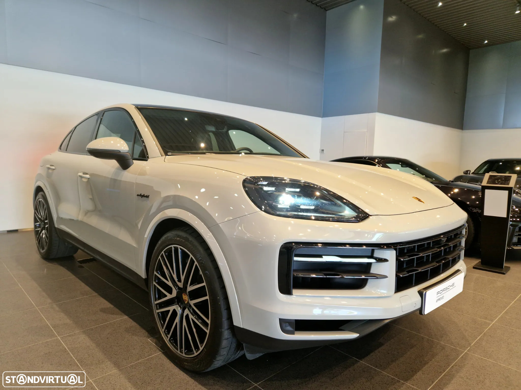 Porsche Cayenne Coupé E-Hybrid - 3