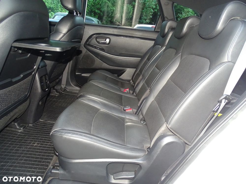 Kia Carens 1.7 CRDi Business Line 7os - 15