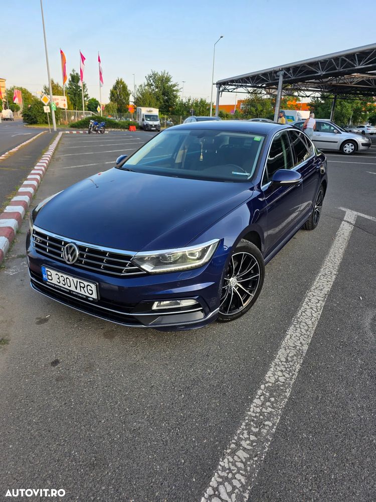 Volkswagen Passat 2.0 TDI DSG Highline - 1