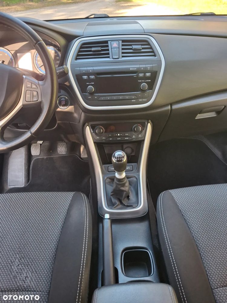Suzuki SX4 S-Cross - 17