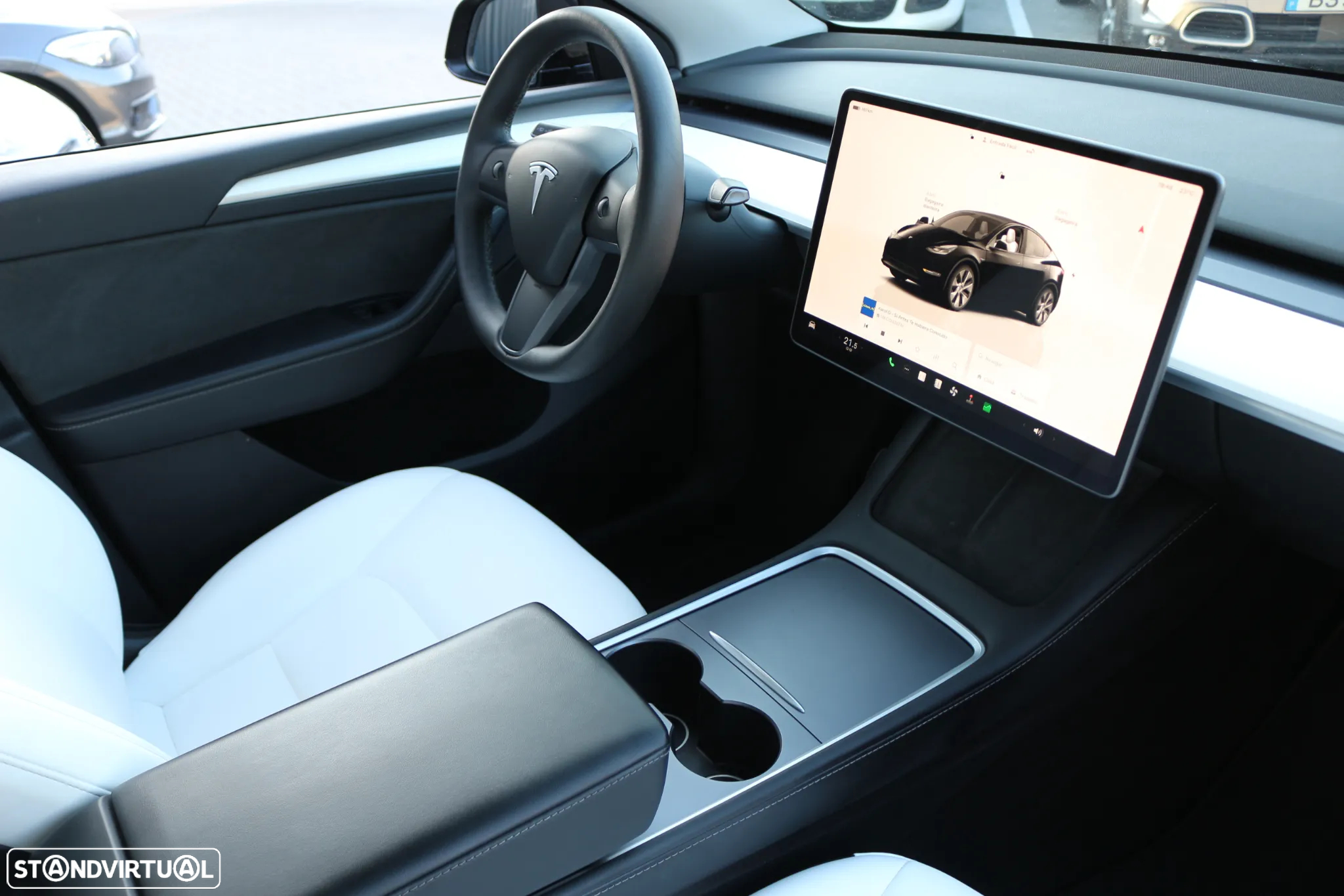 Tesla Model Y Long Range Dual Motor AWD - 14