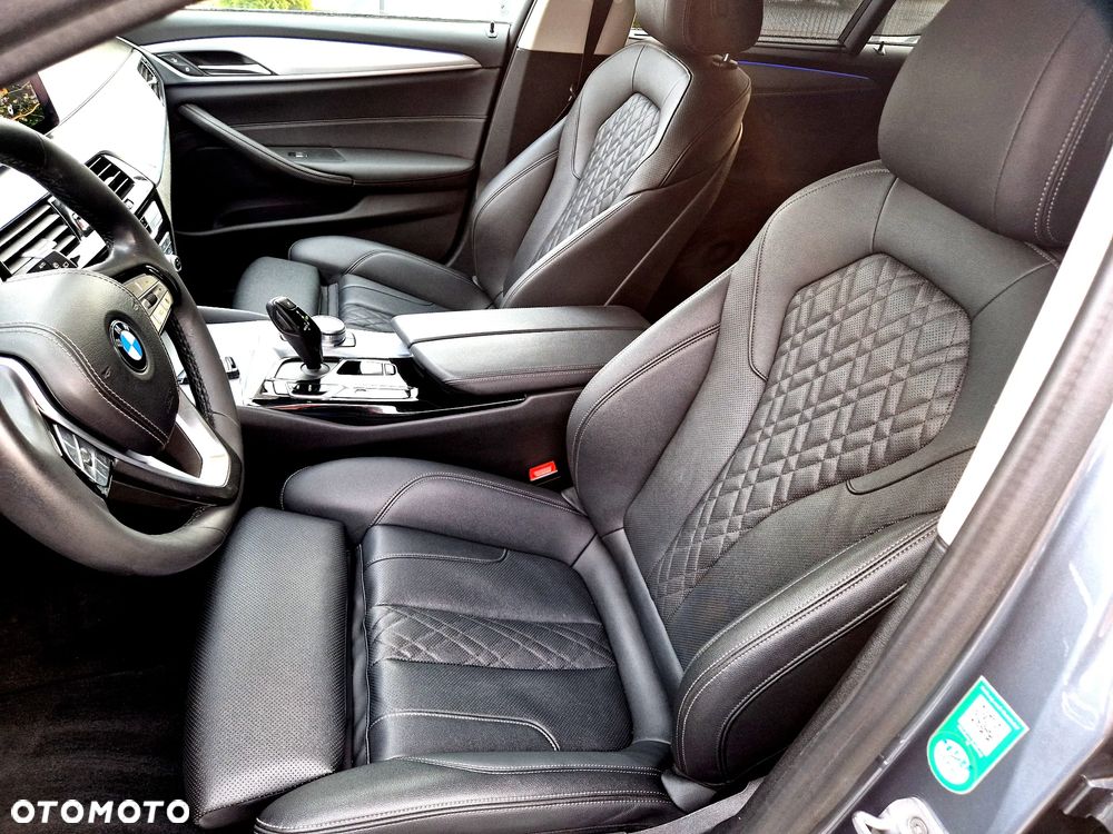 BMW Seria 5 520d xDrive Sport Line - 29