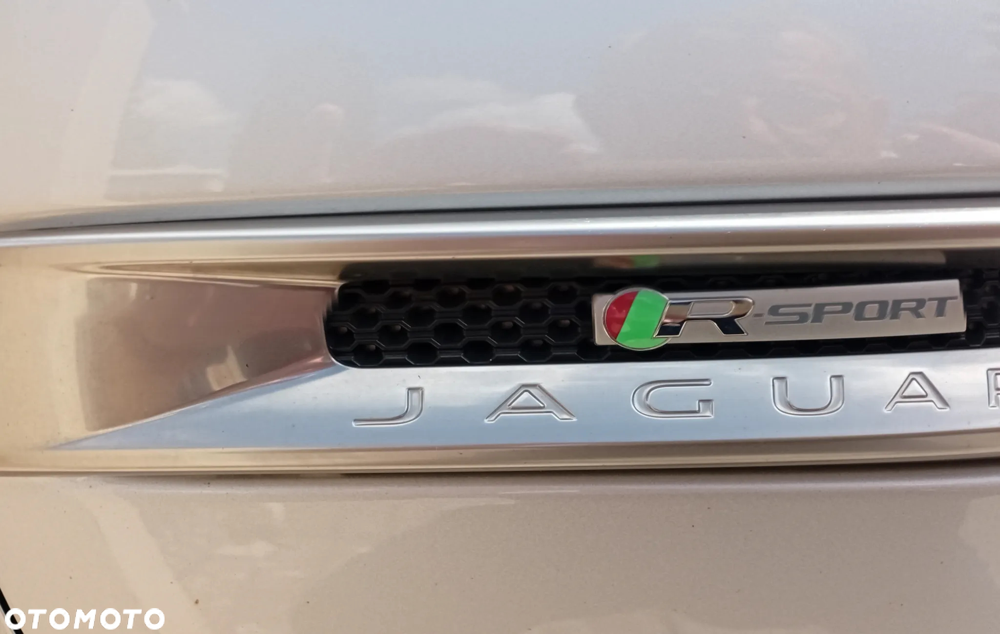 Jaguar F-Pace 2.0 i4D AWD R-Sport - 34