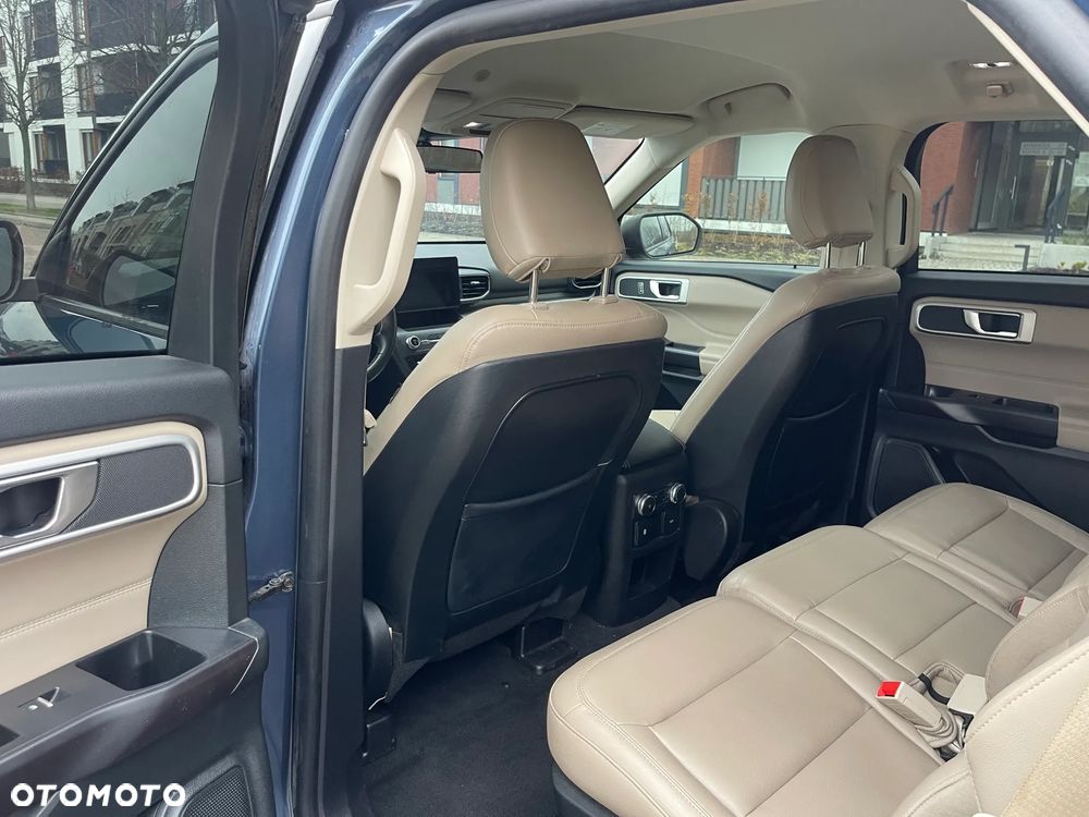 Ford Explorer - 8
