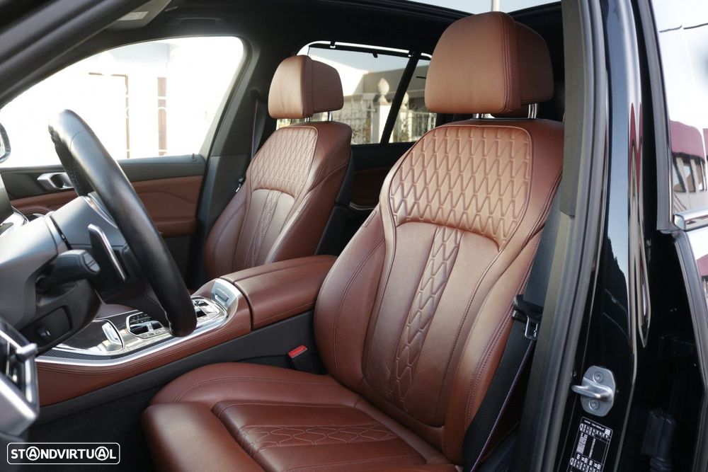 BMW X5 50 e xDrive Pack M Desportivo Pro - 28
