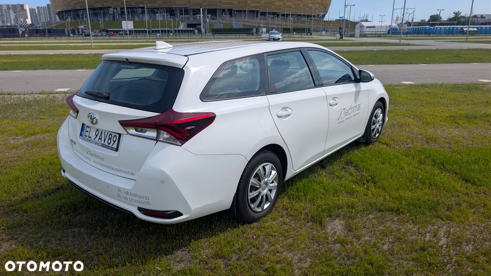 Toyota Auris 1.4 D-4D Active - 3