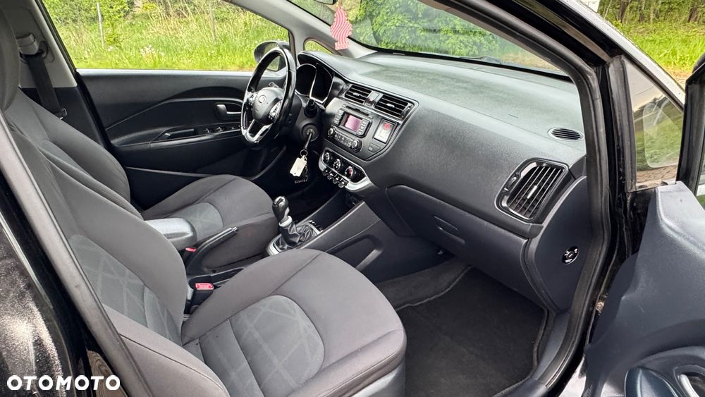 Kia Rio - 14