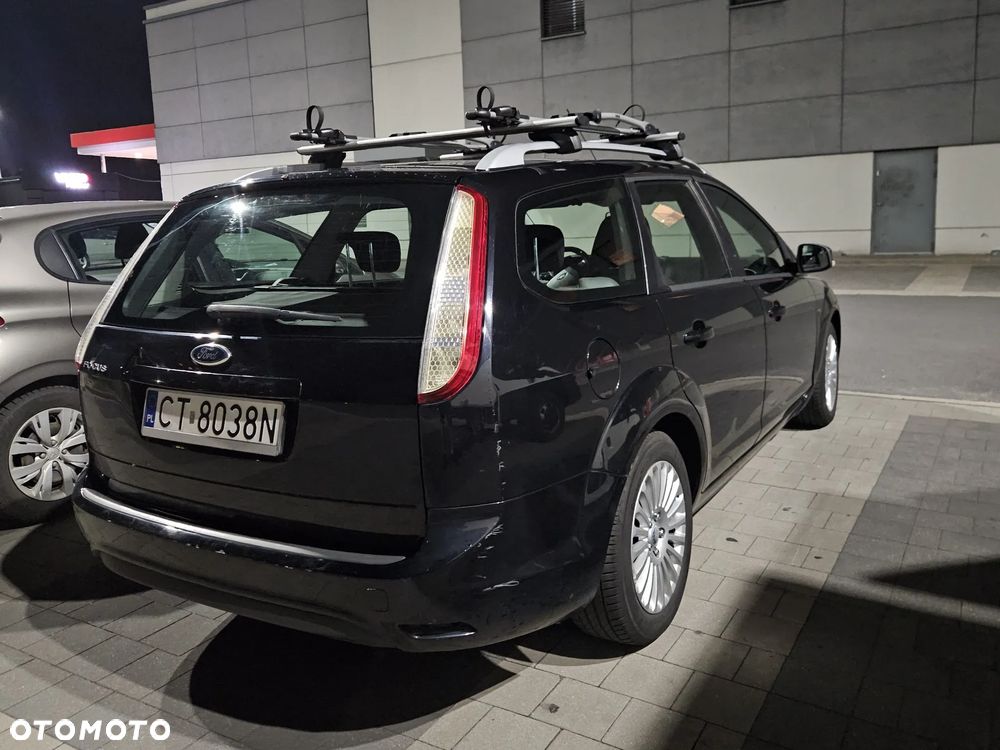Ford Focus - 30
