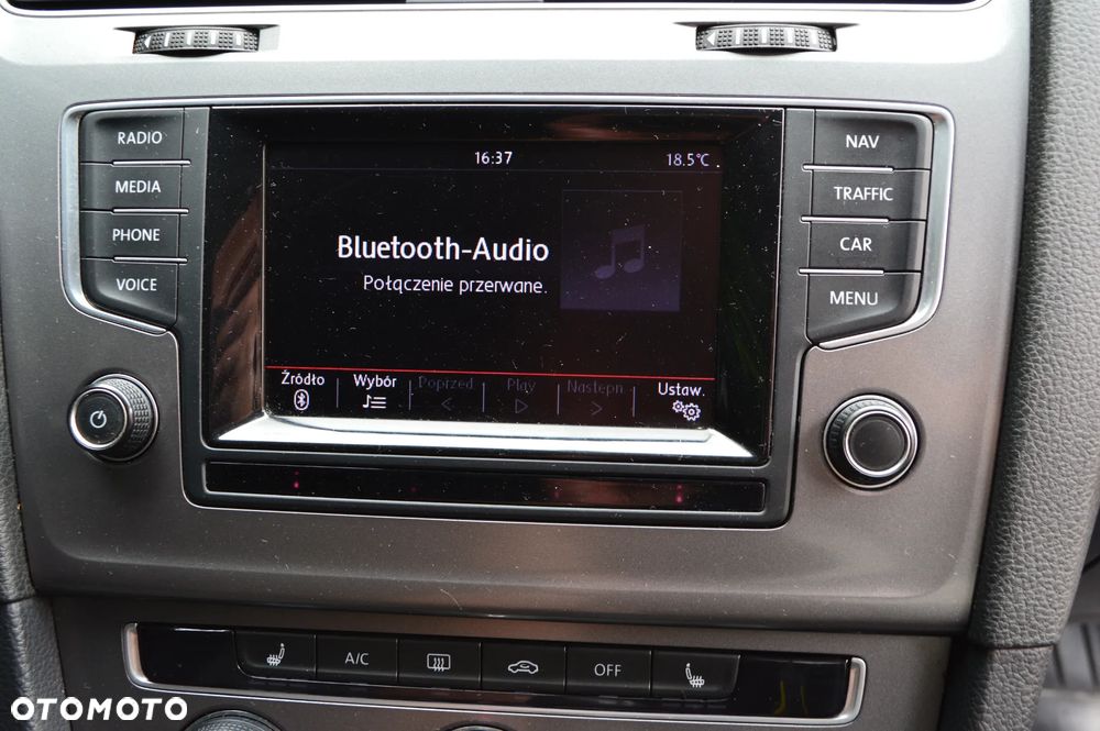 Volkswagen Golf 1.6 TDI BlueMotion Technology Comfortline - 28