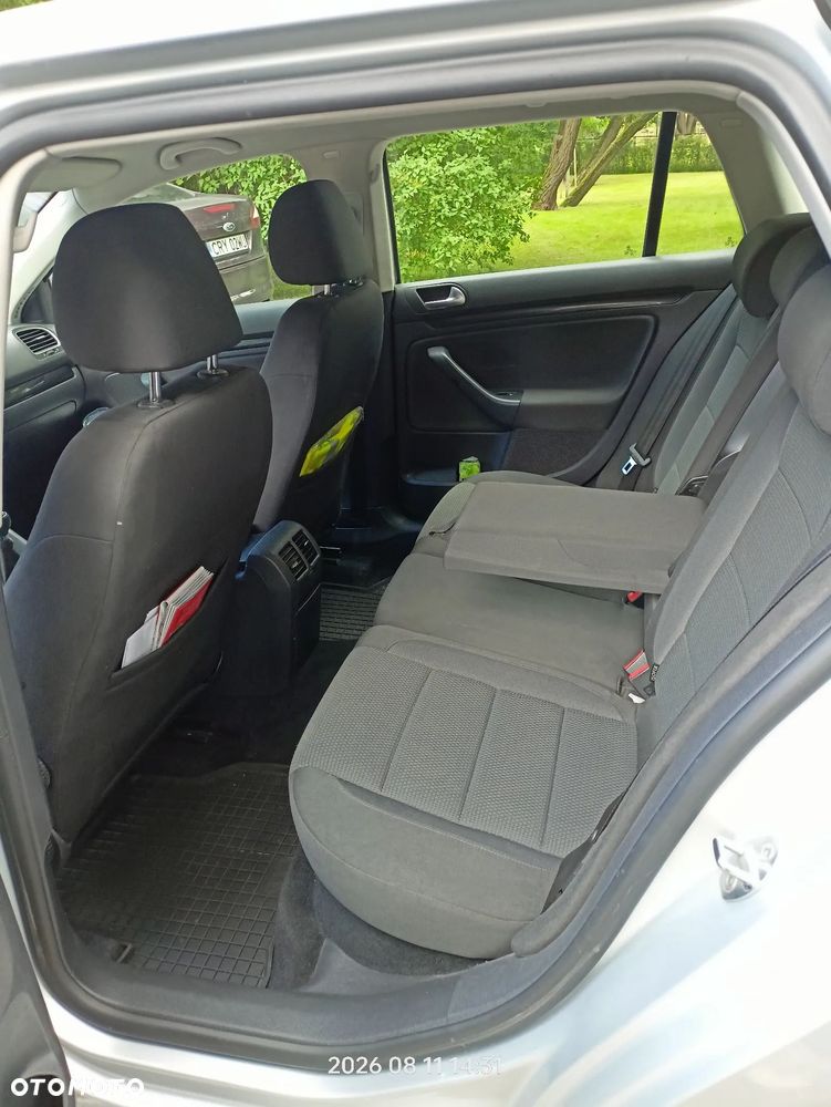 Volkswagen Golf 1.6 TDI Comfortline - 15