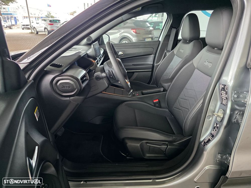 Jeep Avenger 1.2 e-Hybrid Altitude DCT - 14