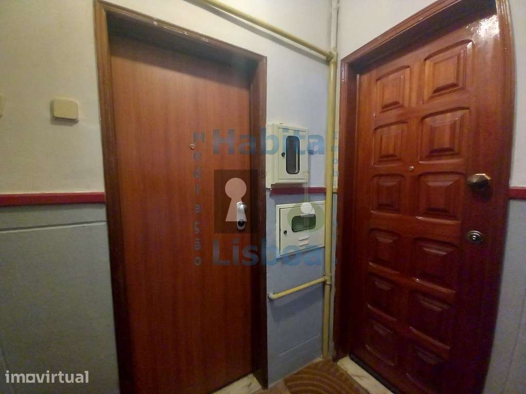 T1 Remodelado obras em Curso 1 Andar na Baixa da Banheira - Grande imagem: 3/19