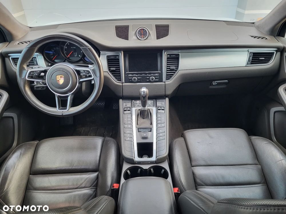 Porsche Macan Turbo PDK - 9