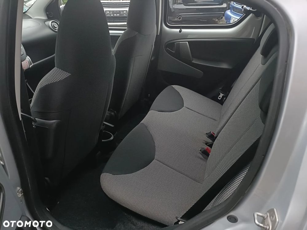 Toyota Aygo Cool&Go - 21