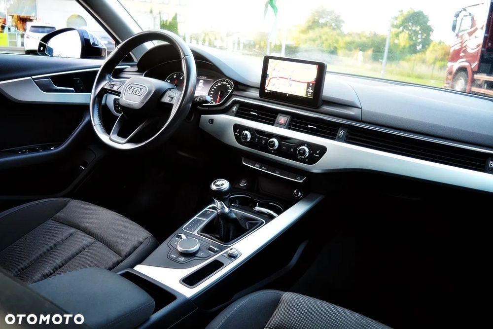 Audi A4 Limousine 2.0 TDI ultra - 18