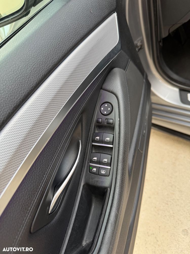 BMW Seria 5 530d xDrive Sport-Aut. - 39
