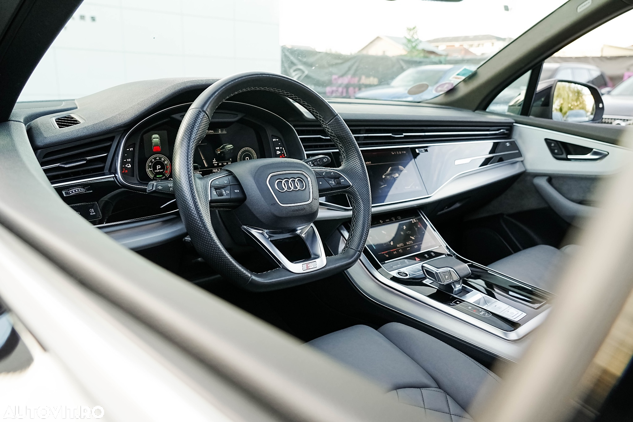 Audi Q7 3.0 55 TFSIe quattro Tiptronic S Line - 26