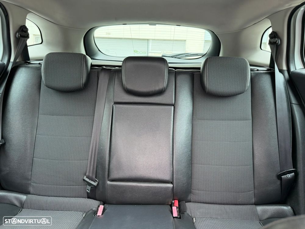 Renault Mégane Sport Tourer 1.5 dCi GT Line - 23