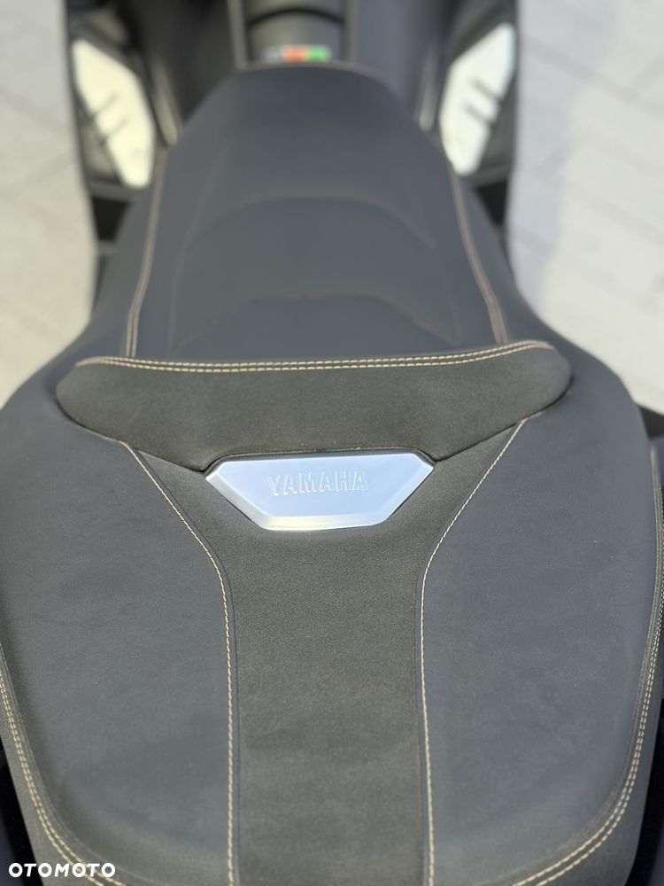 Yamaha X-max - 20